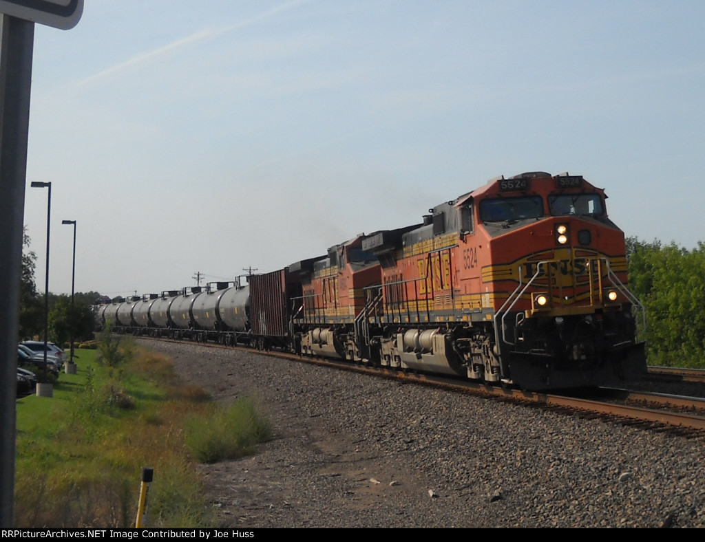 BNSF 5524 East